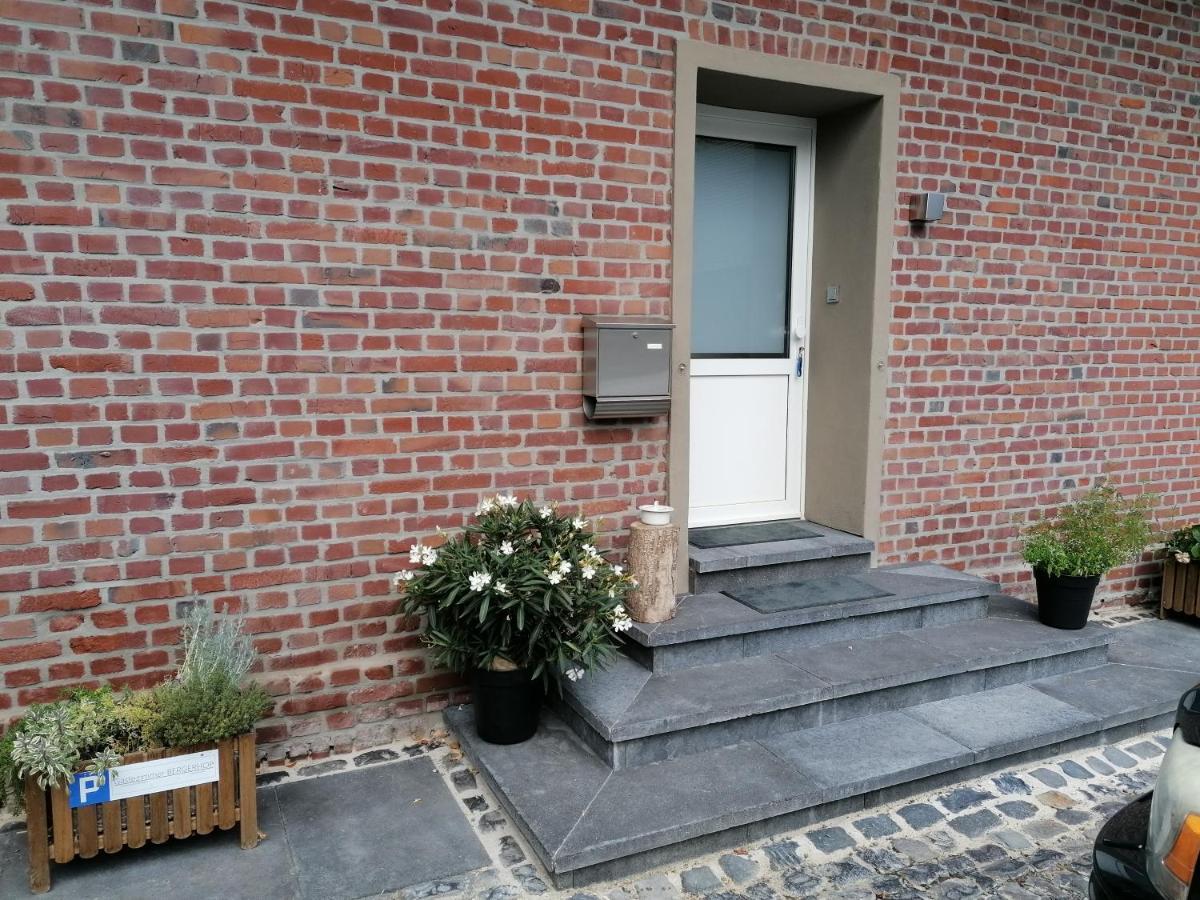 Gaestezimmer Bergerhof - Ankommen Und Wohlfuehlen Neuss Eksteriør bilde