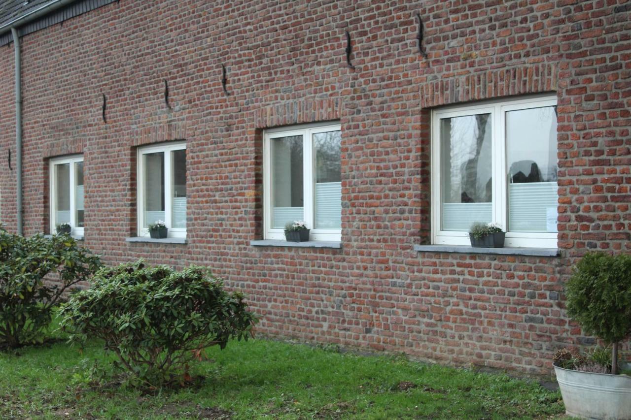 Gaestezimmer Bergerhof - Ankommen Und Wohlfuehlen Neuss Eksteriør bilde